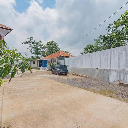 Reddoorz Syariah @ Tambak Mekar Street Subang Hotell Djalantjagak Eksteriør bilde
