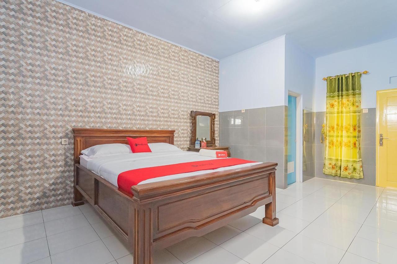 Reddoorz Syariah @ Tambak Mekar Street Subang Hotell Djalantjagak Eksteriør bilde